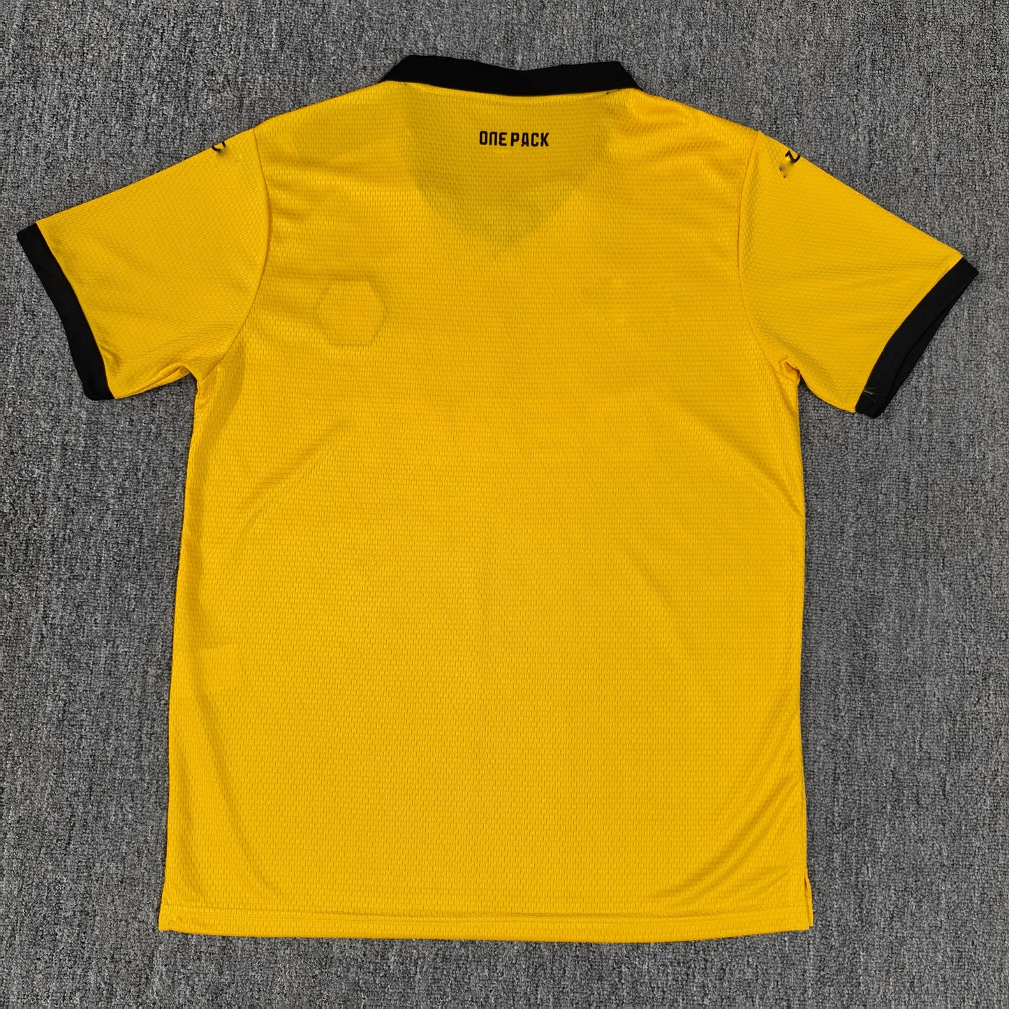 Maillot Domicile Wolverhampton 2025-2026