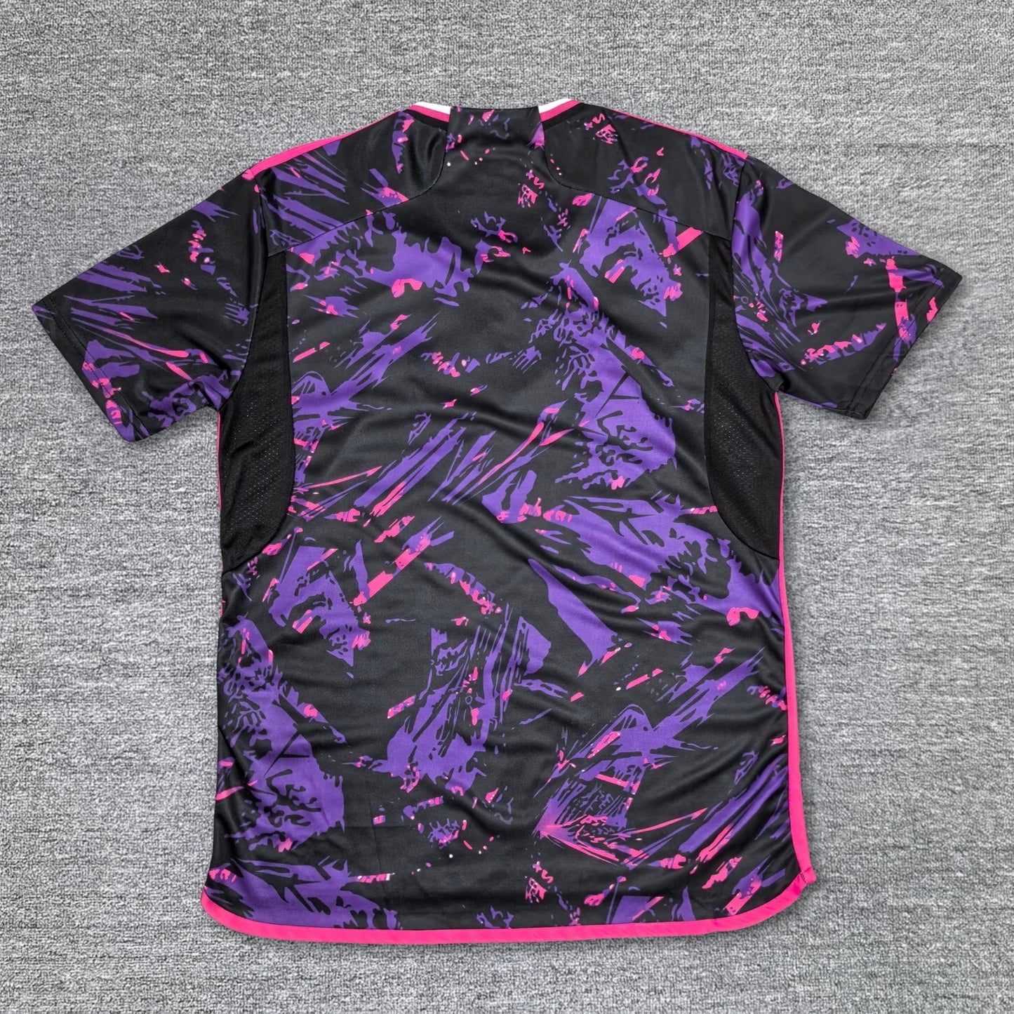 Maillot Real Madrid Concept 2025-2026